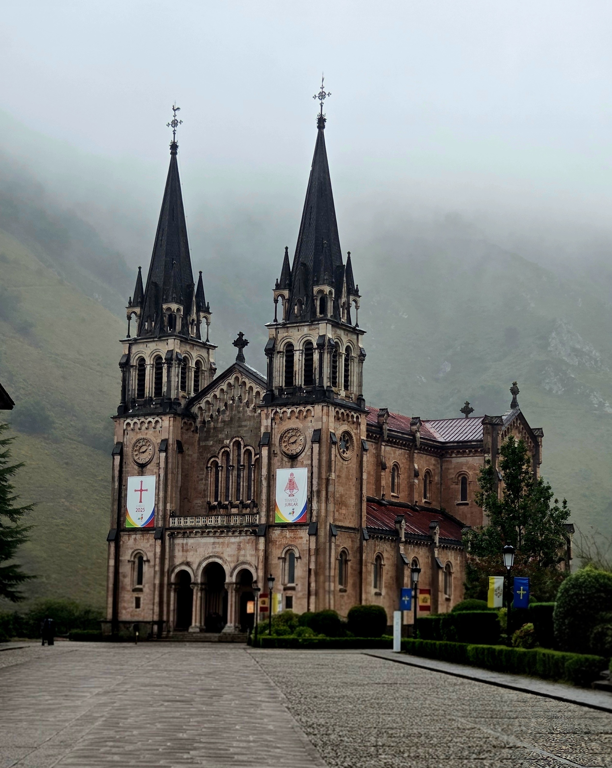 Basílica de Santa María la Real de Covadonga